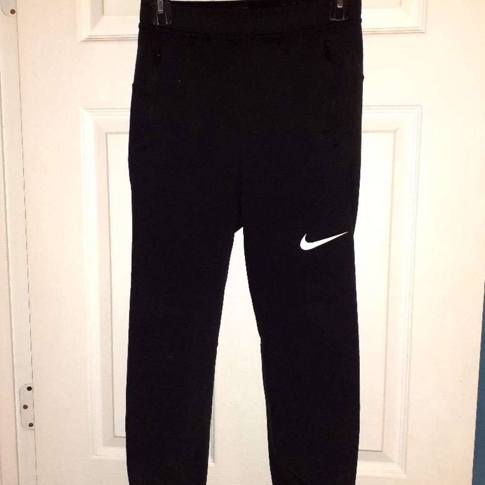 Boy’s size Medium Nike sweat pants
